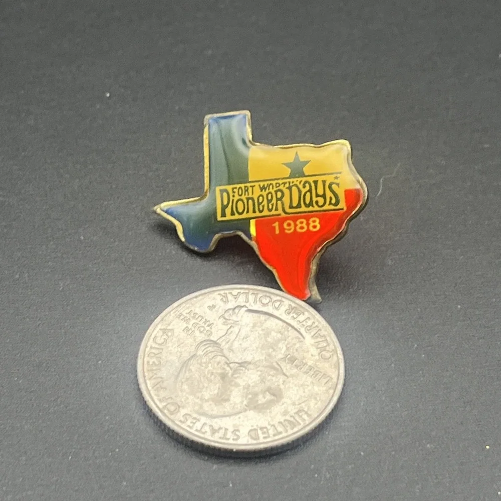 Vintage‎ 1988 Fort Worth Texas Pioneer Days Festival Lapel Hat Pin